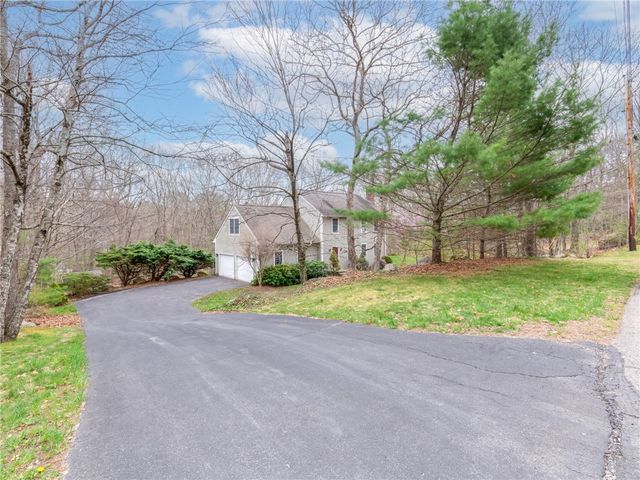 16 Whippoorwill Way, West Greenwich, RI 02817