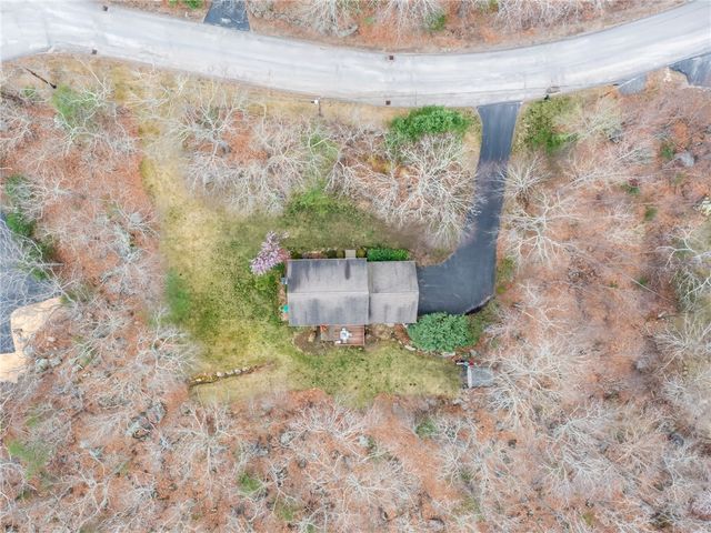 16 Whippoorwill Way, West Greenwich, RI 02817