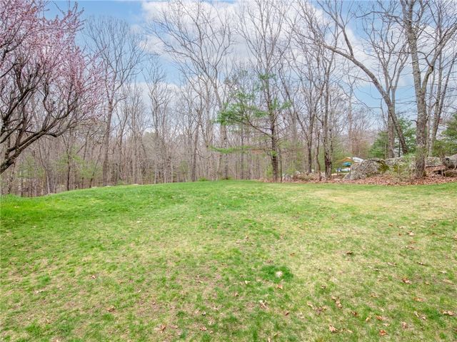 16 Whippoorwill Way, West Greenwich, RI 02817