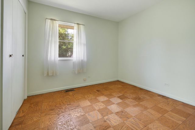 816 Delphia Avenue, Elk Grove Village, IL 60007