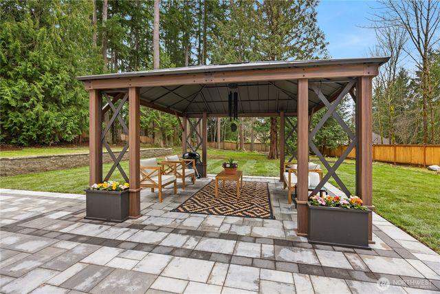 17305 NE 143rd Street, Redmond, WA 98052