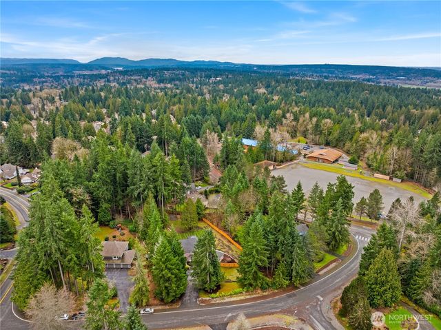 17305 NE 143rd Street, Redmond, WA 98052