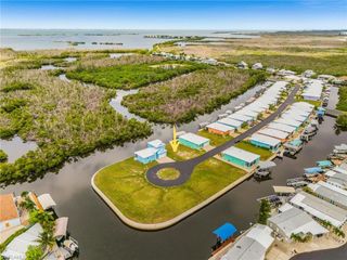 3005 Trawler LN, St. James City, FL 33956