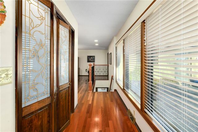 1800 Pine Ridge Drive, Leavenworth, KS 66048