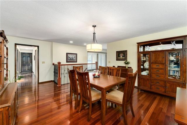 1800 Pine Ridge Drive, Leavenworth, KS 66048