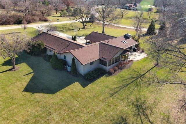 1800 Pine Ridge Drive, Leavenworth, KS 66048