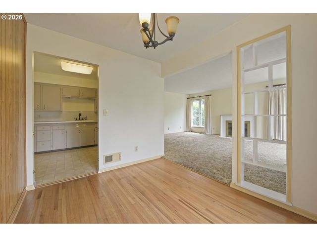 3828 Ne 75TH Ave, Portland, OR 97213