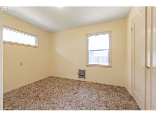 3828 Ne 75TH Ave, Portland, OR 97213