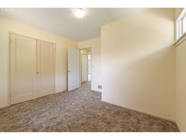 3828 Ne 75TH Ave, Portland, OR 97213