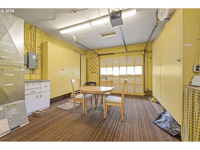 3828 Ne 75TH Ave, Portland, OR 97213