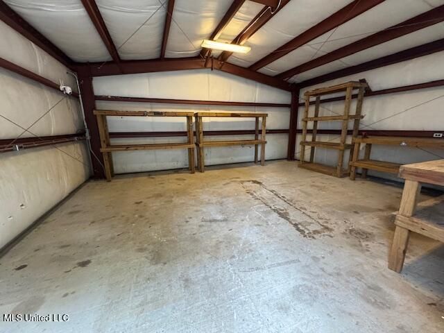 800 Roys Road, Gautier, MS 39553