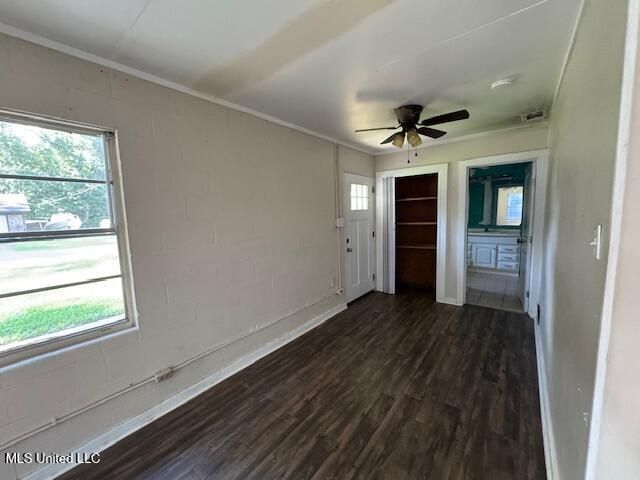 800 Roys Road, Gautier, MS 39553