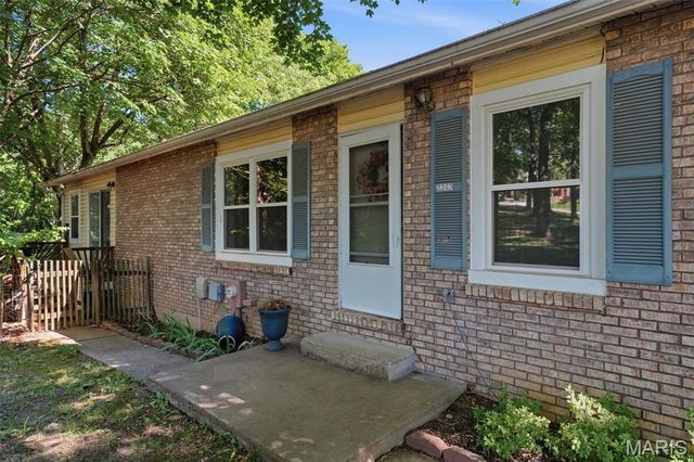 2243 Henson Farm Road, Festus, MO 63028