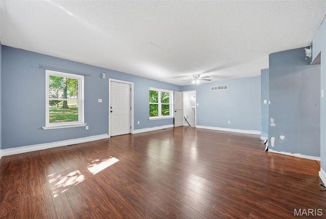 2243 Henson Farm Road, Festus, MO 63028