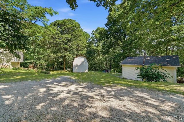 2243 Henson Farm Road, Festus, MO 63028