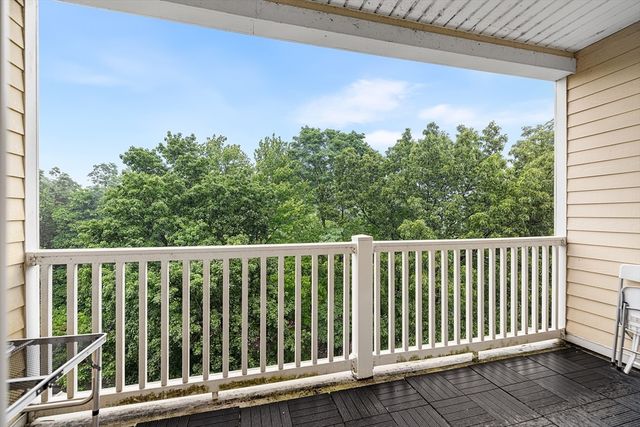 2 Arden Mills Way 2305, Fitchburg, MA 01420