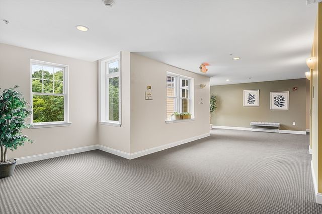 2 Arden Mills Way 2305, Fitchburg, MA 01420