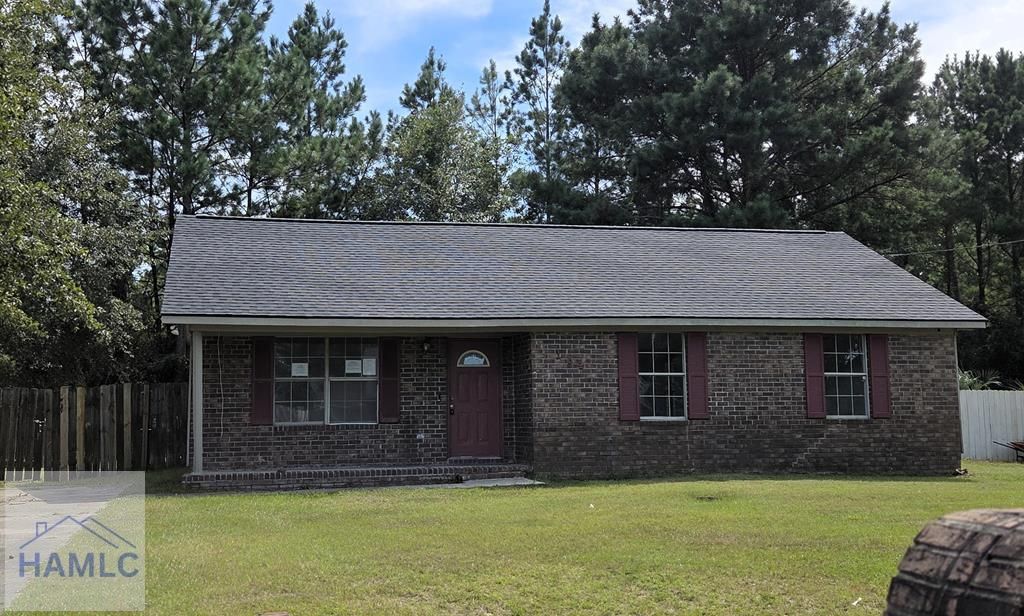 184 W Kenny Drive, Hinesville, GA 31313