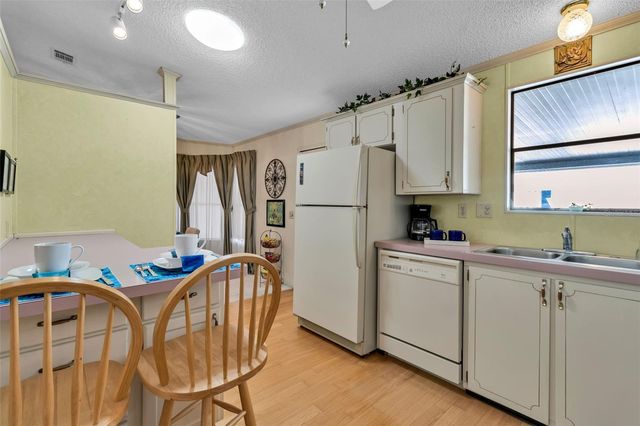 10315 CORTEZ ROAD W 26J, Bradenton, FL 34210