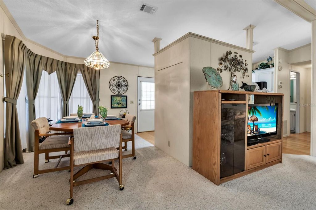 Image 19 of property listing at 10315 CORTEZ ROAD W 26J, Bradenton, FL 34210