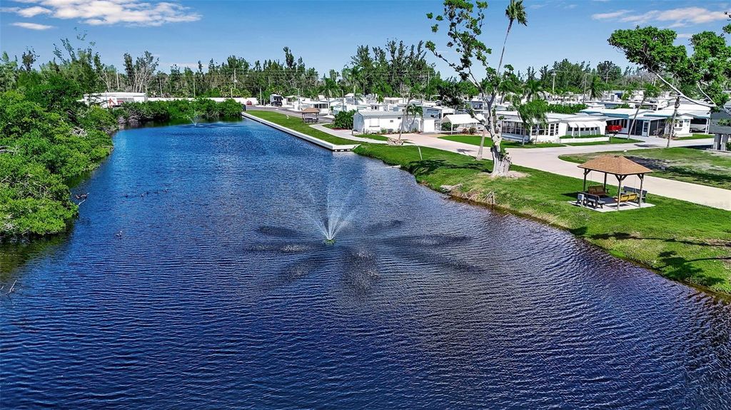 Image 49 of property listing at 10315 CORTEZ ROAD W 26J, Bradenton, FL 34210