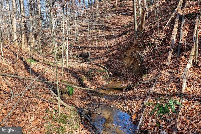 1326 KINGS HWY, King George, VA 22485