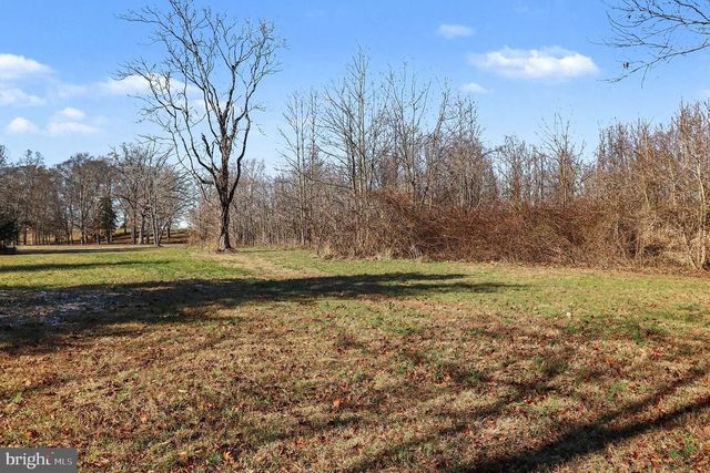 1326 KINGS HWY, King George, VA 22485