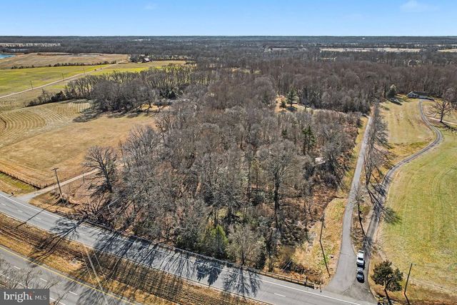 1326 KINGS HWY, King George, VA 22485