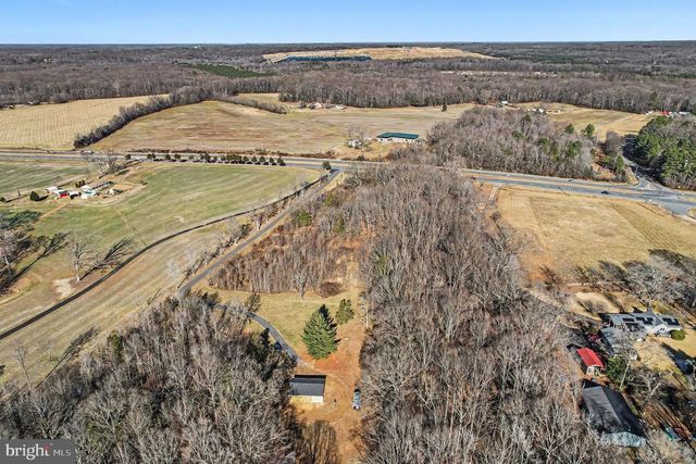 1326 KINGS HWY, King George, VA 22485