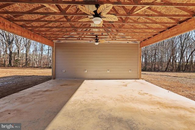 1326 KINGS HWY, King George, VA 22485