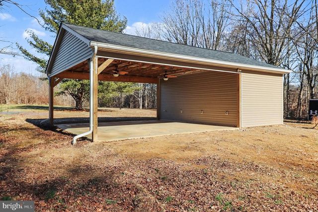 1326 KINGS HWY, King George, VA 22485