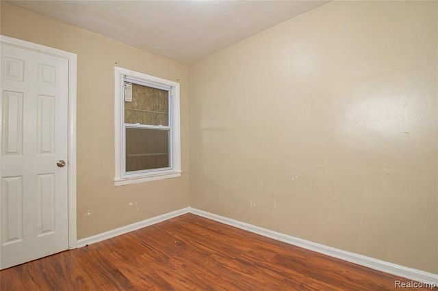 15057 Evergreen Road, Detroit, MI 48223