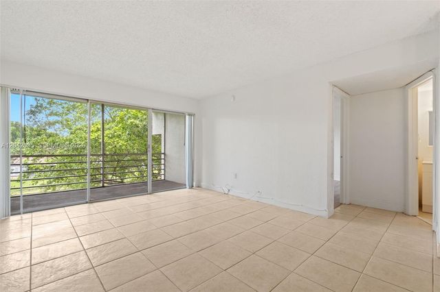 4215 N University Dr 305, Sunrise, FL 33351