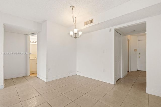 4215 N University Dr 305, Sunrise, FL 33351