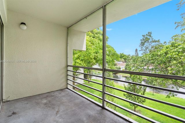 4215 N University Dr 305, Sunrise, FL 33351