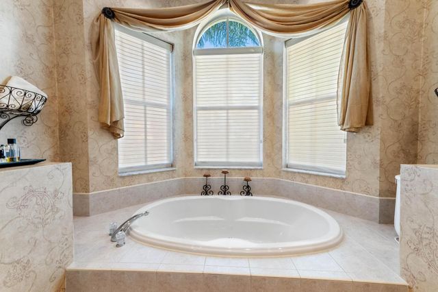 6982 Houlton Circle, Lake Worth, FL 33467