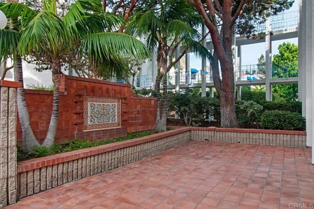 8328 Regents Road 1K, San Diego, CA 92122