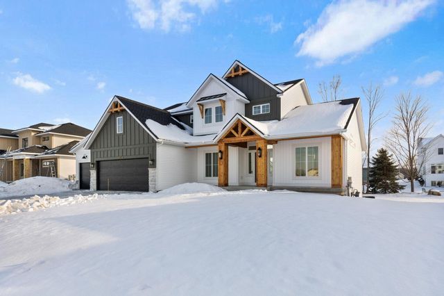 1904 Creekside Drive SW, Byron Center, MI 49315