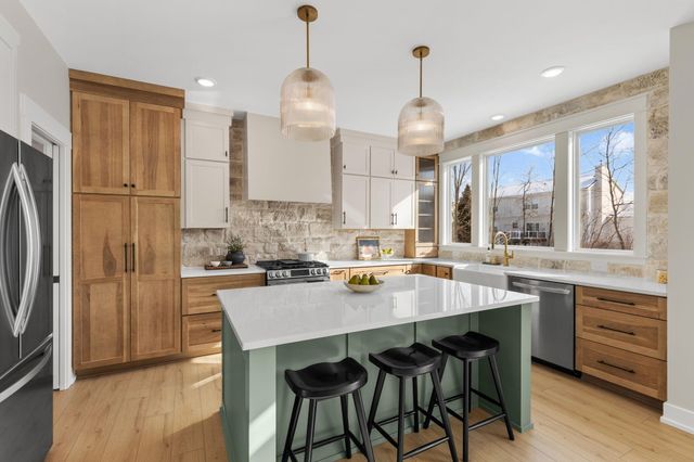 1904 Creekside Drive SW, Byron Center, MI 49315