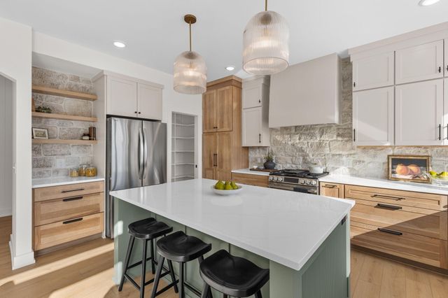 1904 Creekside Drive SW, Byron Center, MI 49315