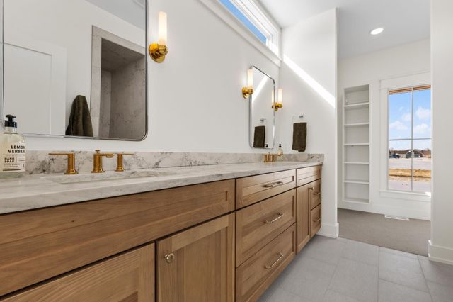 1904 Creekside Drive SW, Byron Center, MI 49315