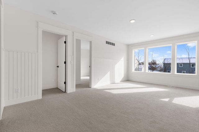 1904 Creekside Drive SW, Byron Center, MI 49315