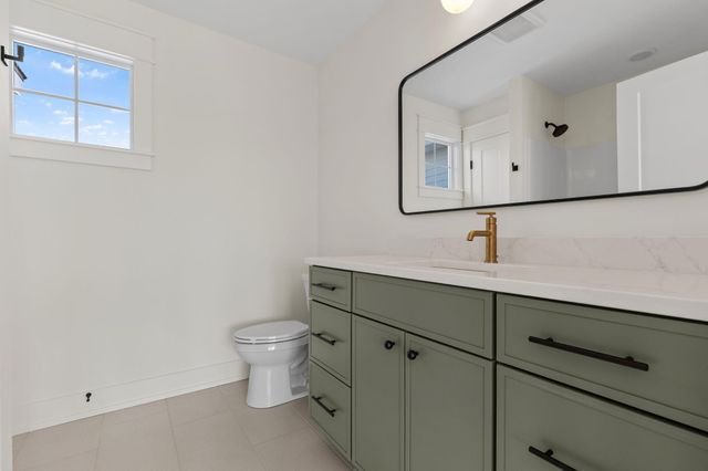 1904 Creekside Drive SW, Byron Center, MI 49315