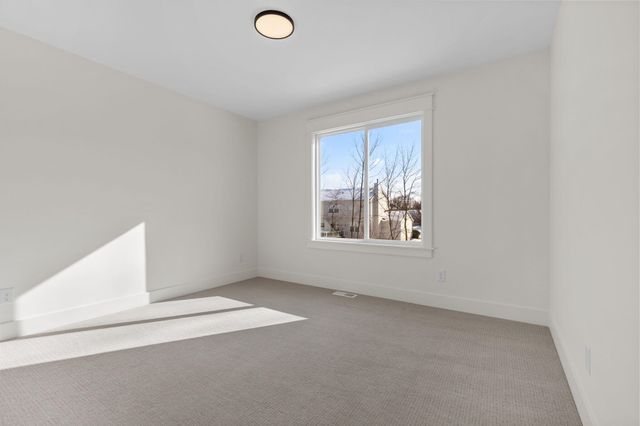 1904 Creekside Drive SW, Byron Center, MI 49315