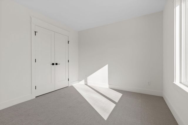 1904 Creekside Drive SW, Byron Center, MI 49315