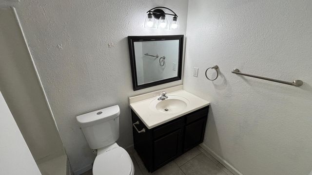 1130 E Butler Drive Apt B4, Phoenix, AZ 85020