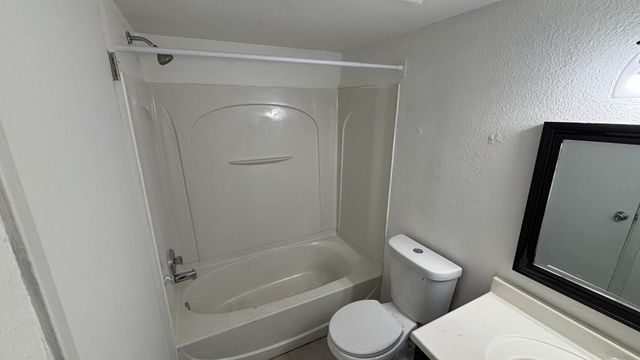 1130 E Butler Drive Apt B4, Phoenix, AZ 85020