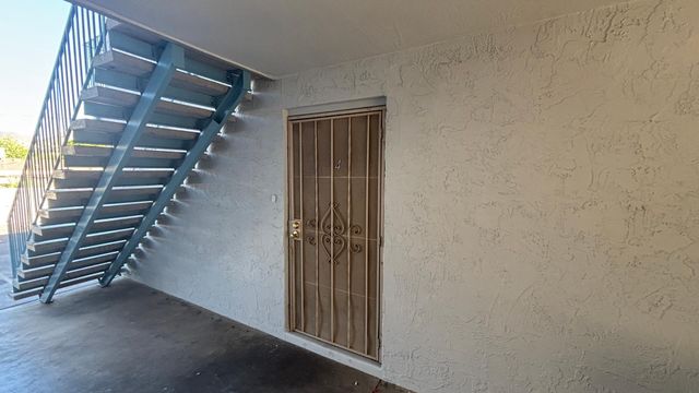 1130 E Butler Drive Apt B4, Phoenix, AZ 85020