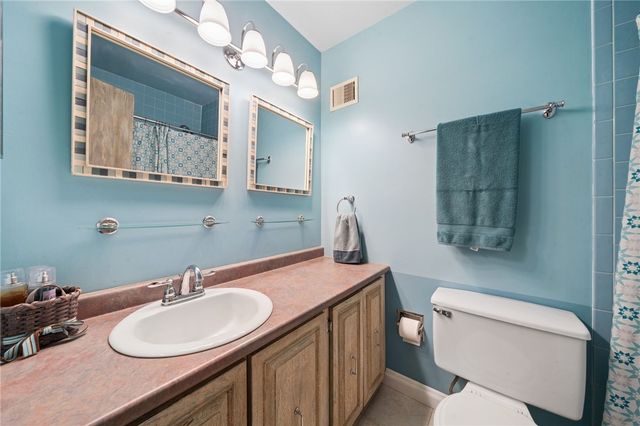 300 Williamsburg Ln, Murrysville, PA 15632