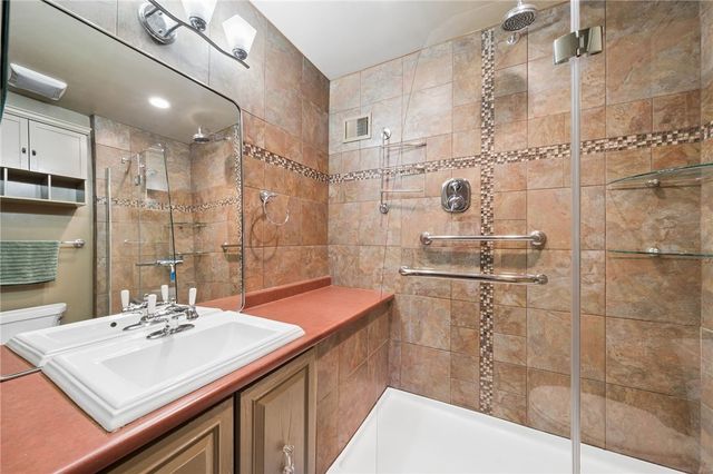 300 Williamsburg Ln, Murrysville, PA 15632